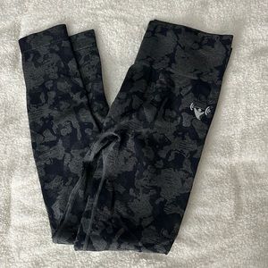 Black power gym leggings size medium 4-6